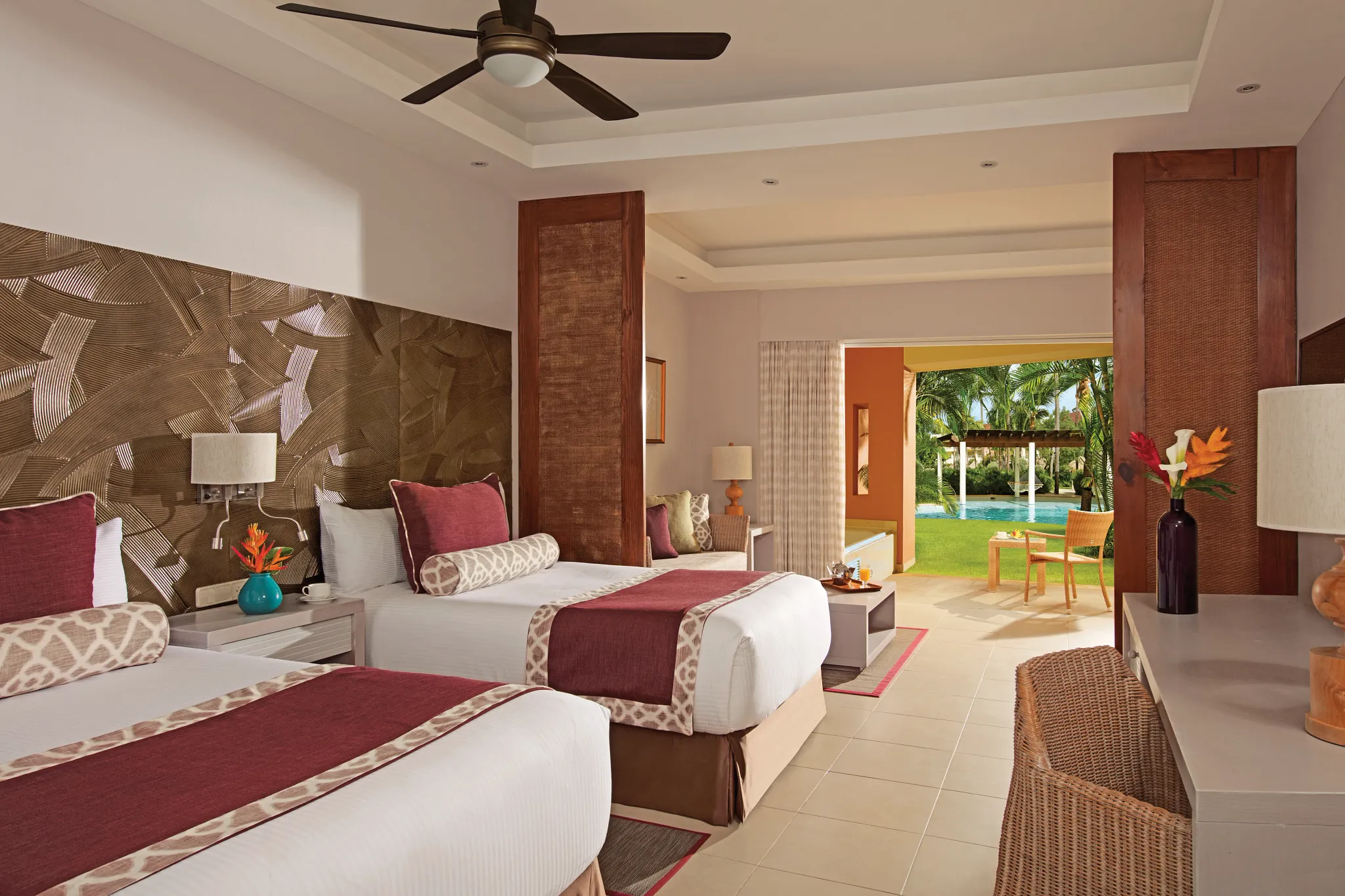 Preferred Club Deluxe Swim Up Double Beds