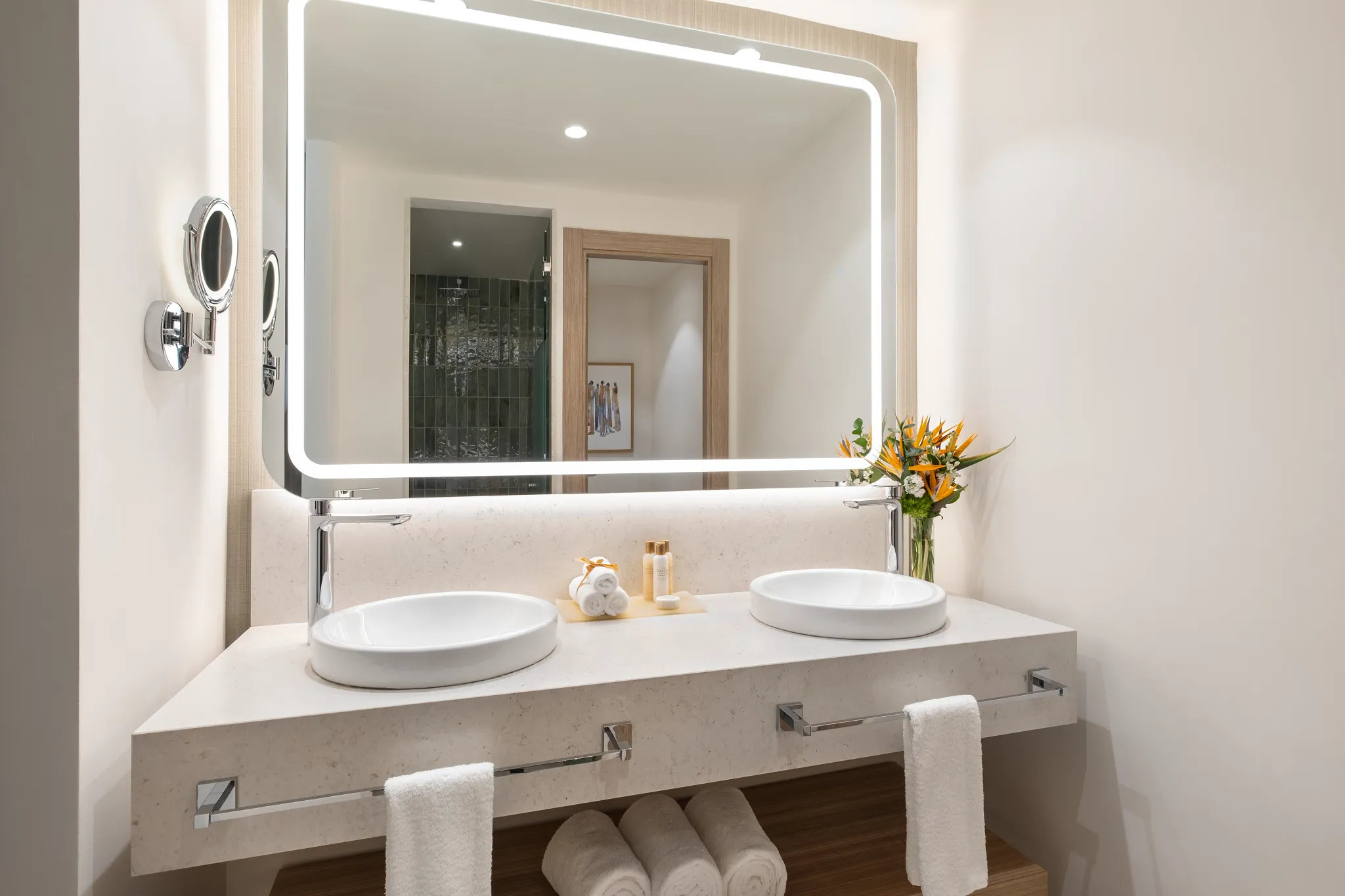 Preferred Club Junior Suite Bathroom