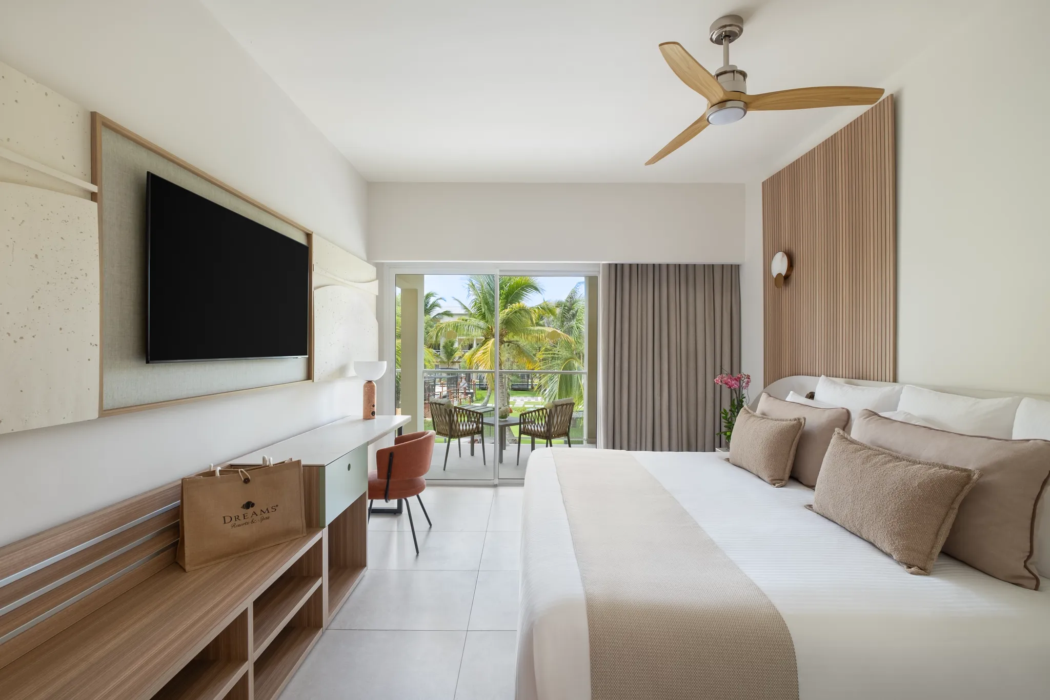 Preferred Club Premium Suite Garden View Dreams Royal Beach