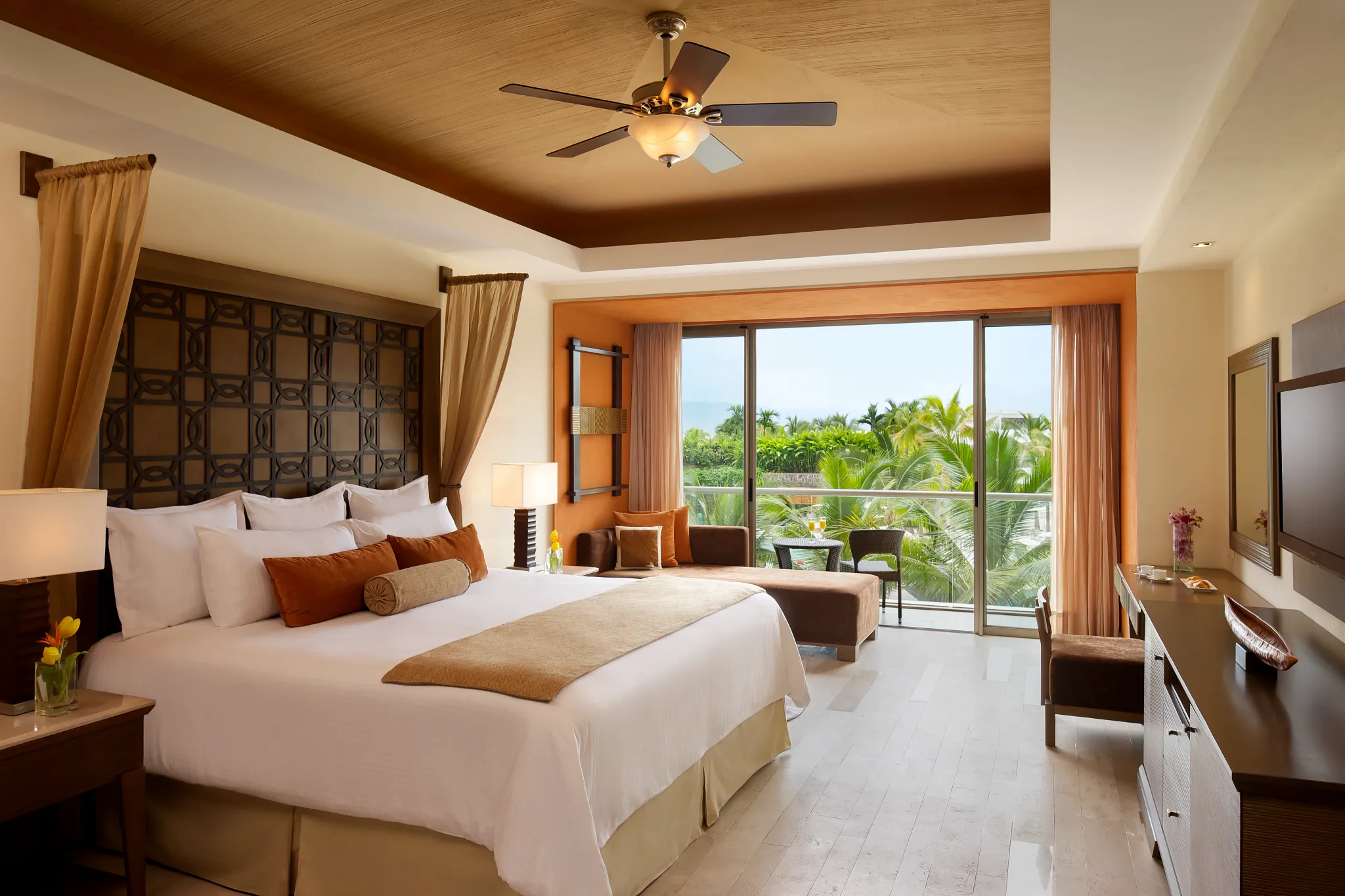Junior Suite Garden View king — Dreams Vallarta Bay