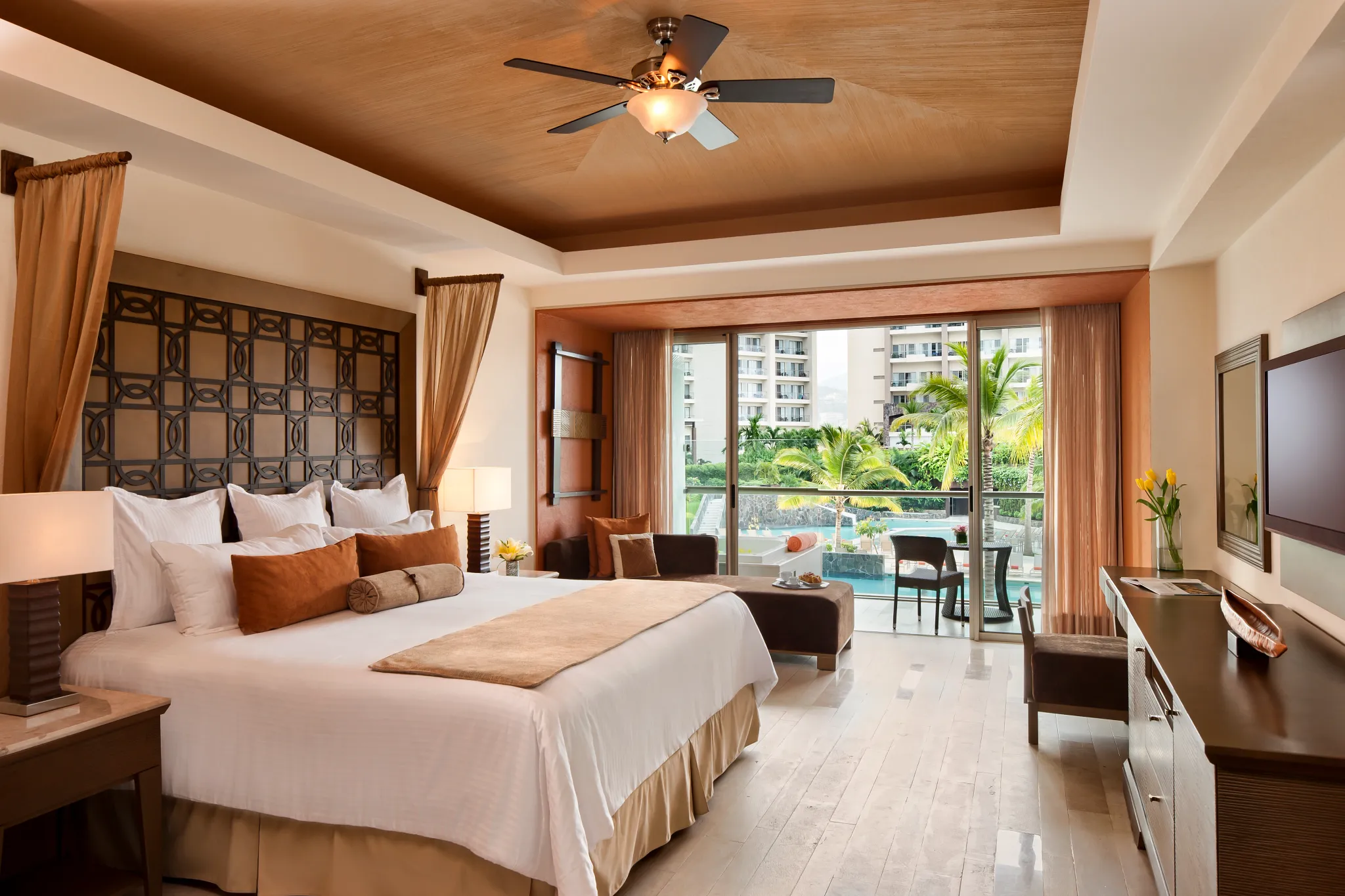 Preferred Club Junior Suite Garden View — Dreams Vallarta Bay