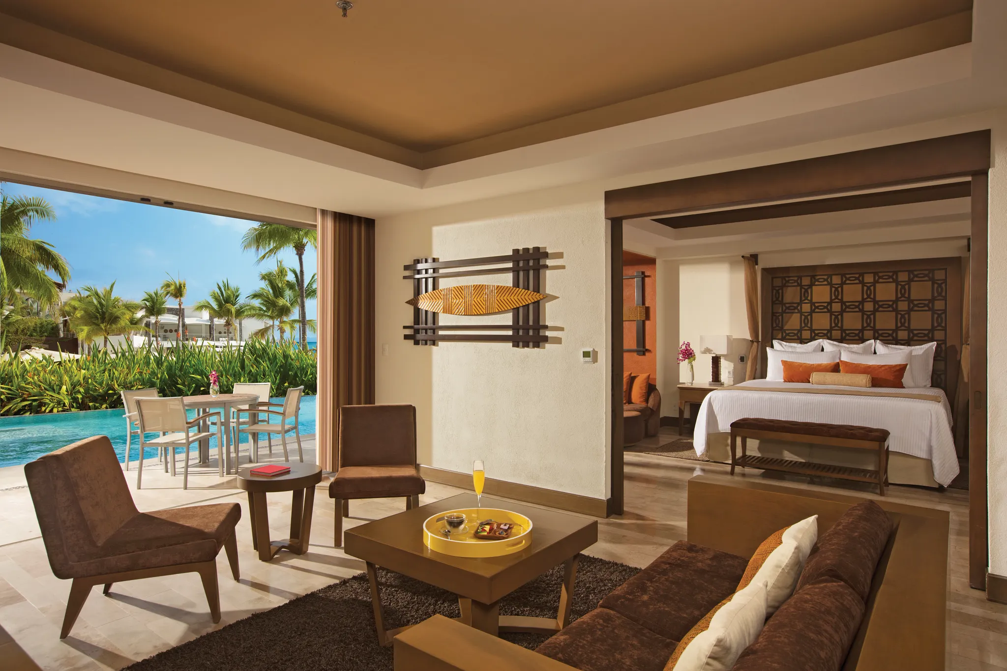 Preferred Club Master Suite Tropical View Swim Out — Dreams Vallarta Bay