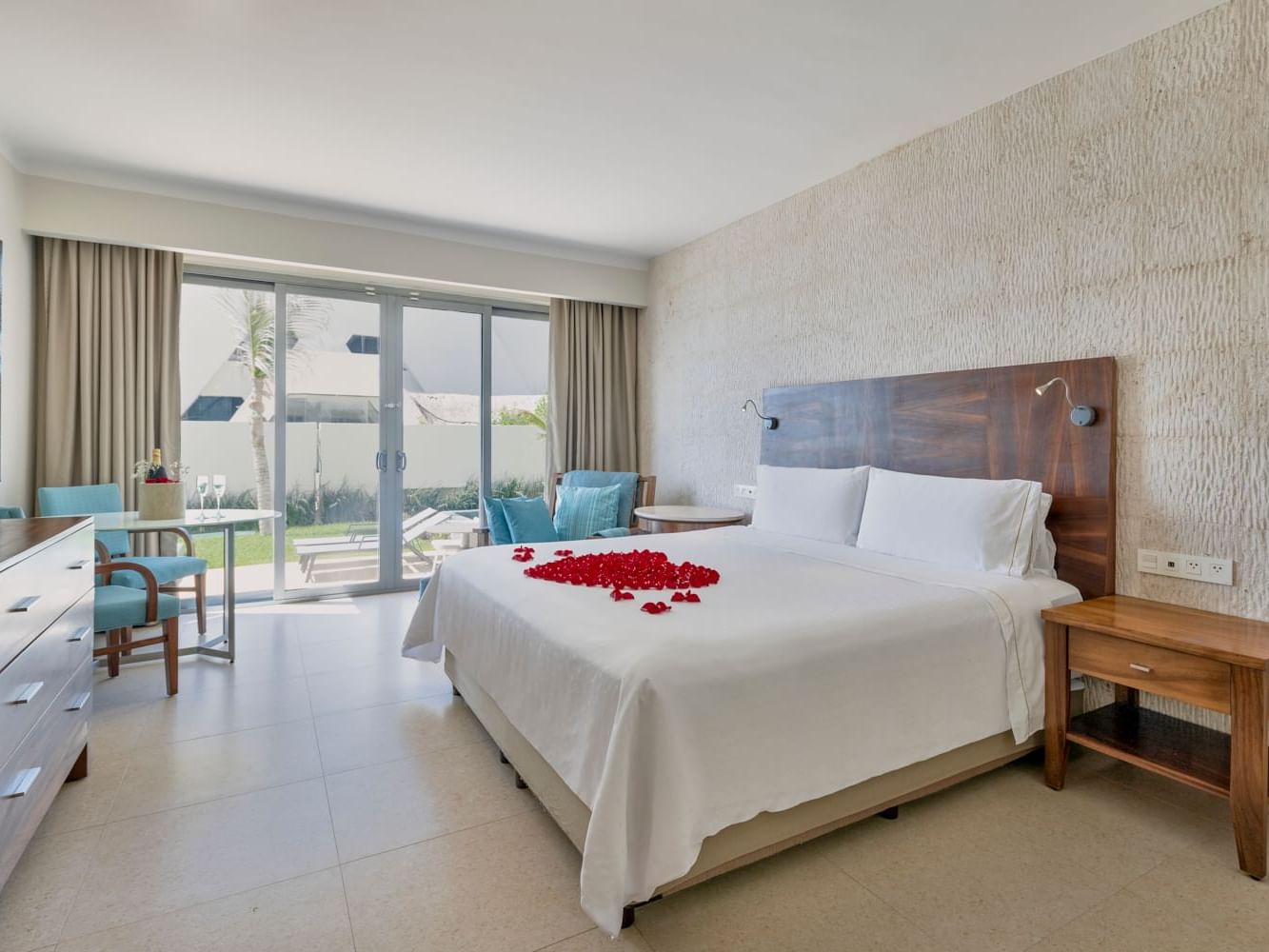 Honeymoon Ocean View with Pool