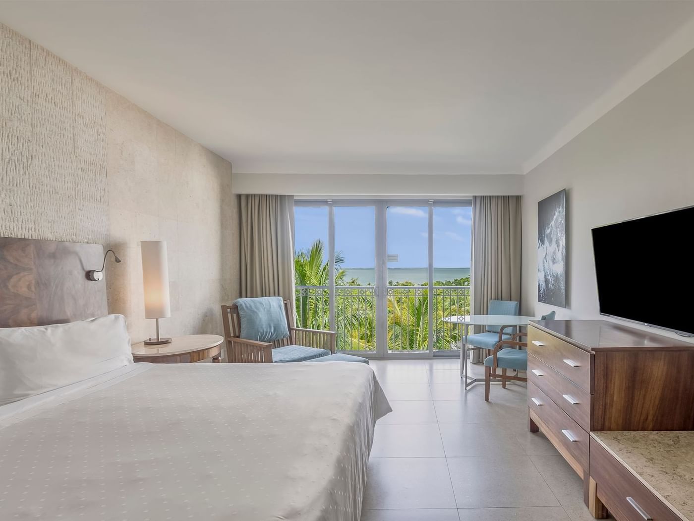 Premium Sunset View king bed