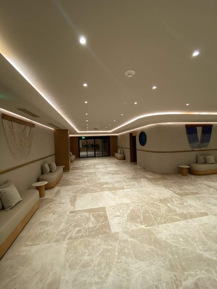 Grand Foyer setup — UNICO 20°105°