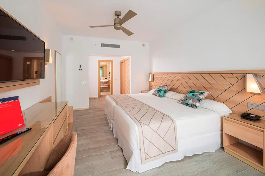 Double Room with frontal sea view — Hotel Riu Ocho Rios
