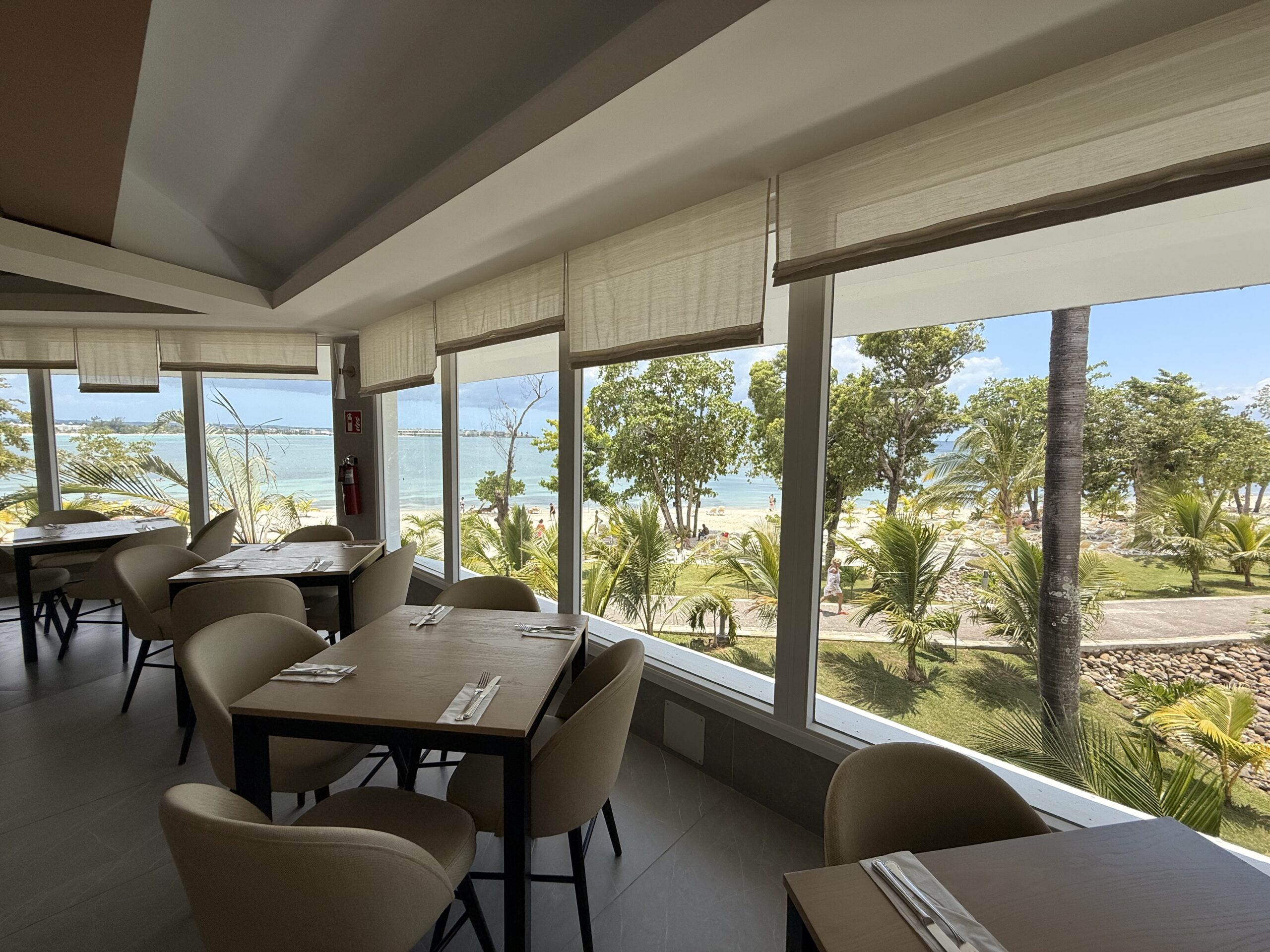 Hotel Riu Negril Harmony Room Setup
