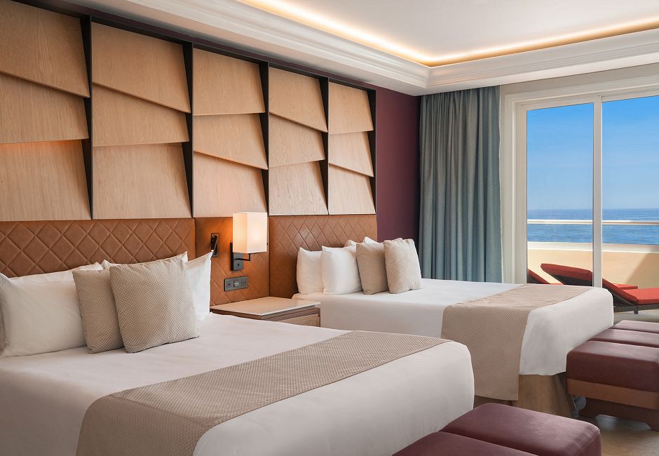 Oceanfront Junior Suite Double Beds — Jewel Grande Montego Bay
