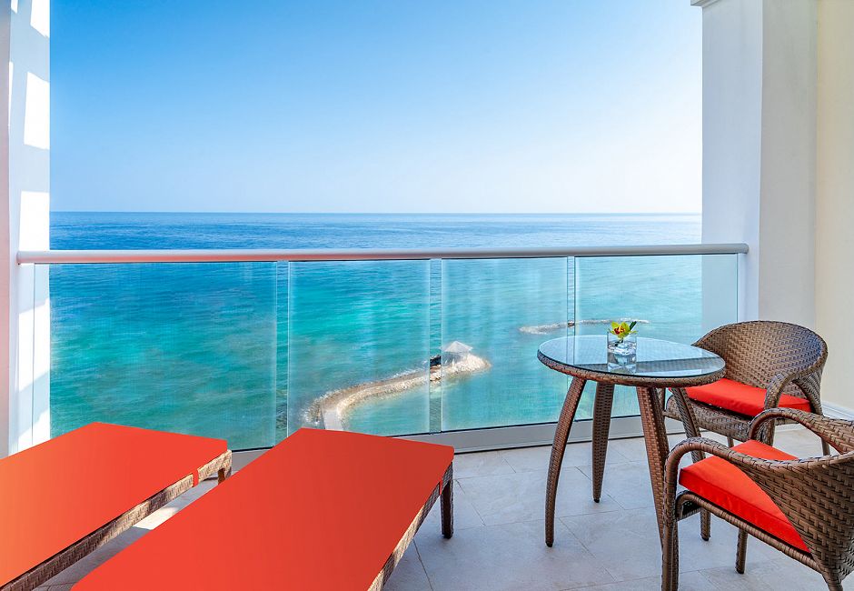 Oceanfront Junior Suite Terrace — Jewel Grande Montego Bay