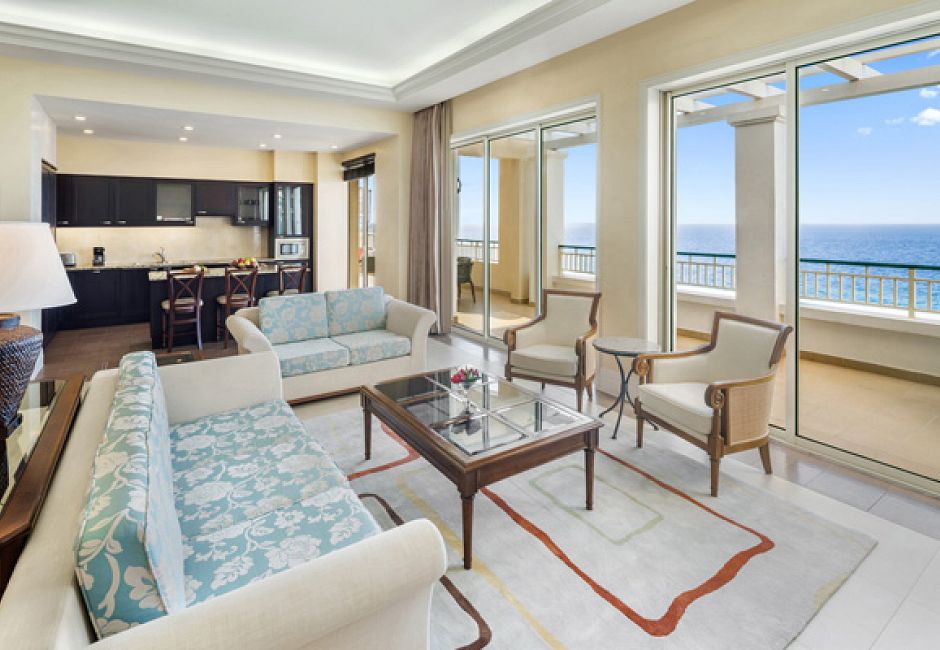 Three Bedroom Grande Luxe Penthouse Butler Suite Living Area