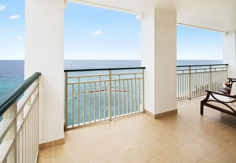 Three Bedroom Oceanfront Butler Suite Terrace