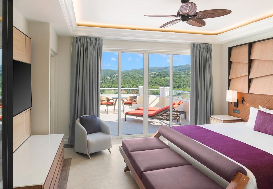 Three Bedroom Penthouse Butler Suite — Jewel Grande
