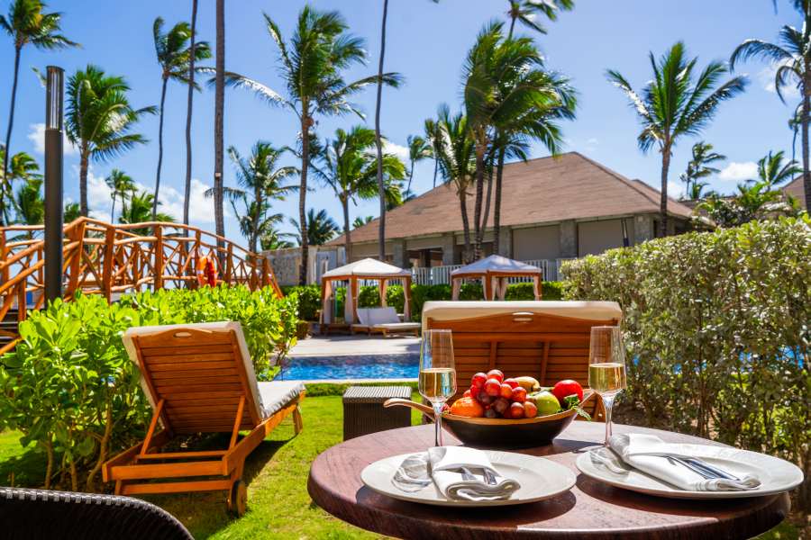 Elegance Club Majestic Jr. Suite Swim Up Pool