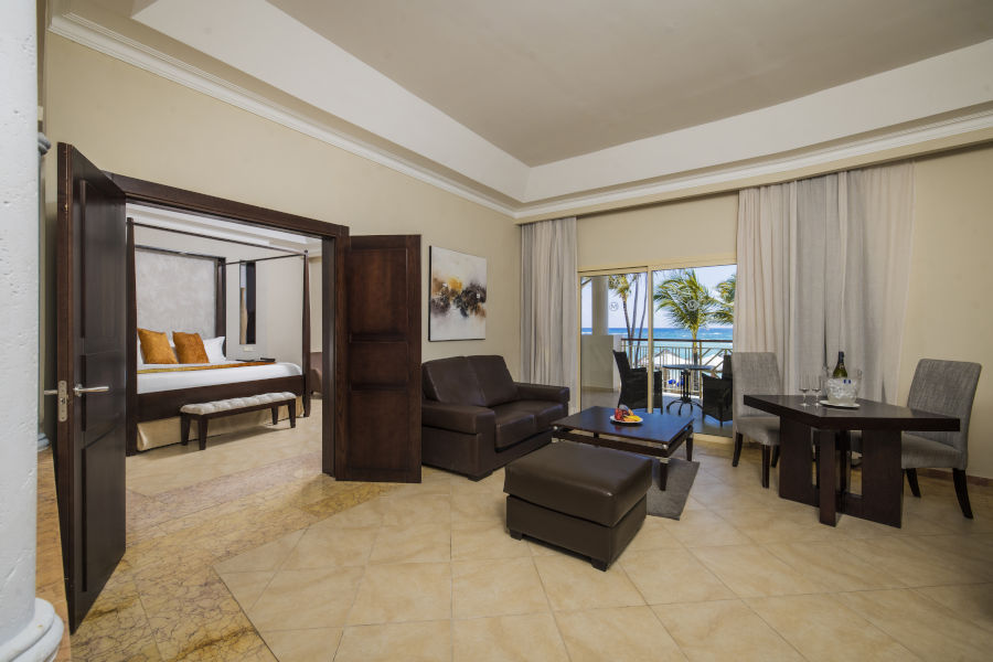 Elegance Club Ocean View Suite Outdoor Jacuzzi Seating Area