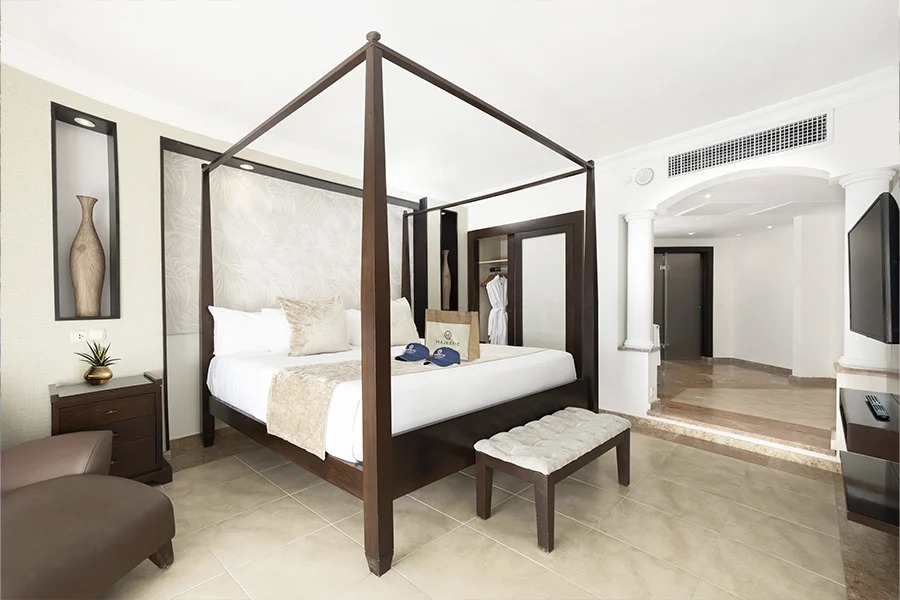 One Bedroom Suite with Jacuzzi