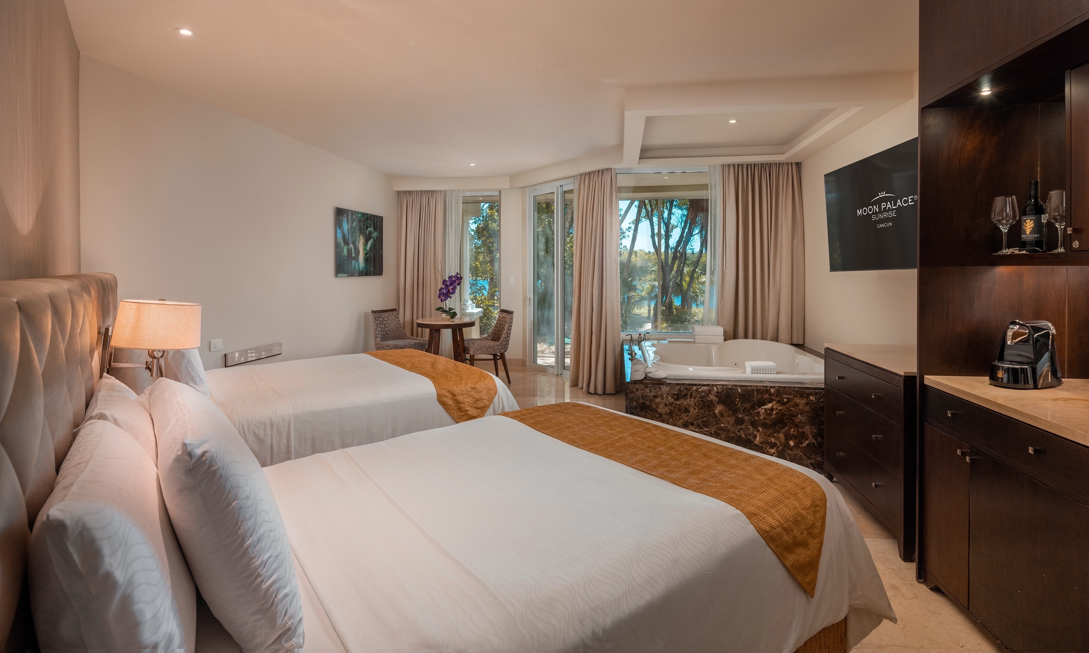 Superior Two-Bedroom Suite Golf Course View double beds
