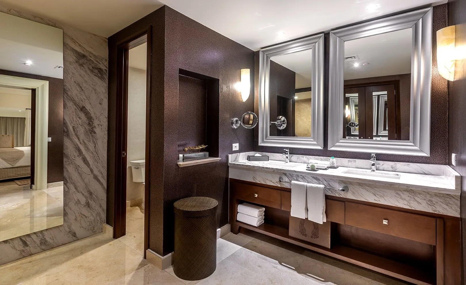 Grand Presidential Suite second bathroom