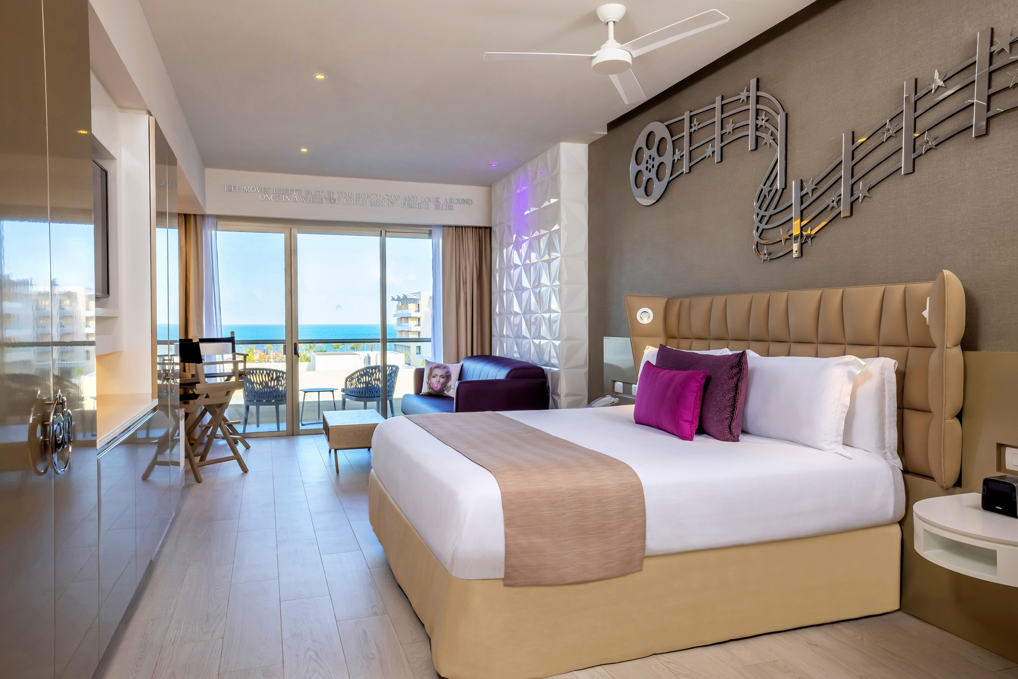 Junior Suite — Planet Hollywood Cancun