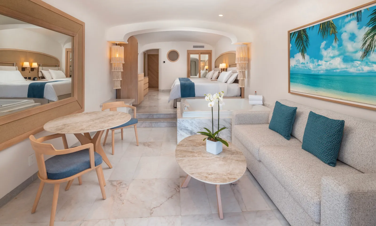 Superior Oceanfront Suite double beds — Palace Cozumel
