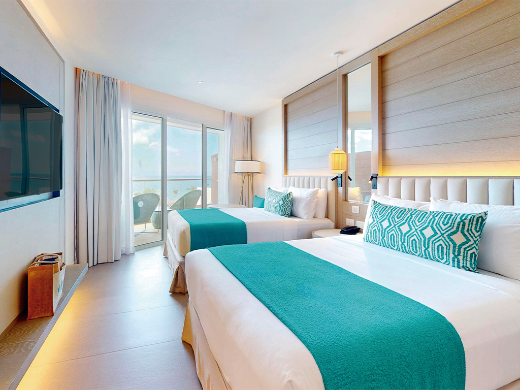 2 Bedroom Master Suite king bed — Princess Grand Jamaica
