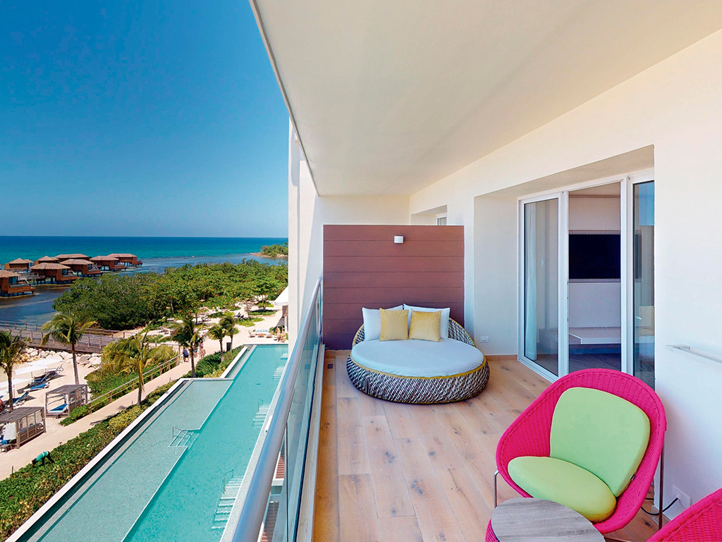 Platinum Master Suite 2 Bedrooms terrace — Princess Senses The Mangrove