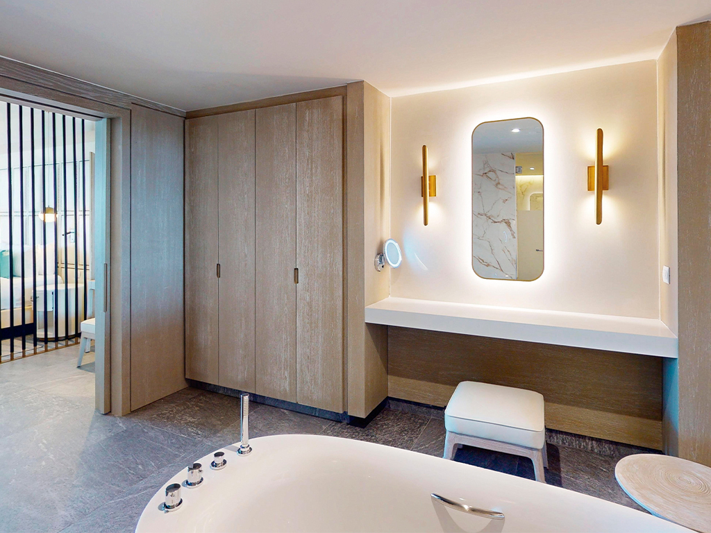 Signature Imperial Master Suite 1 Bedroom bathroom — Princess Senses The Mangrove