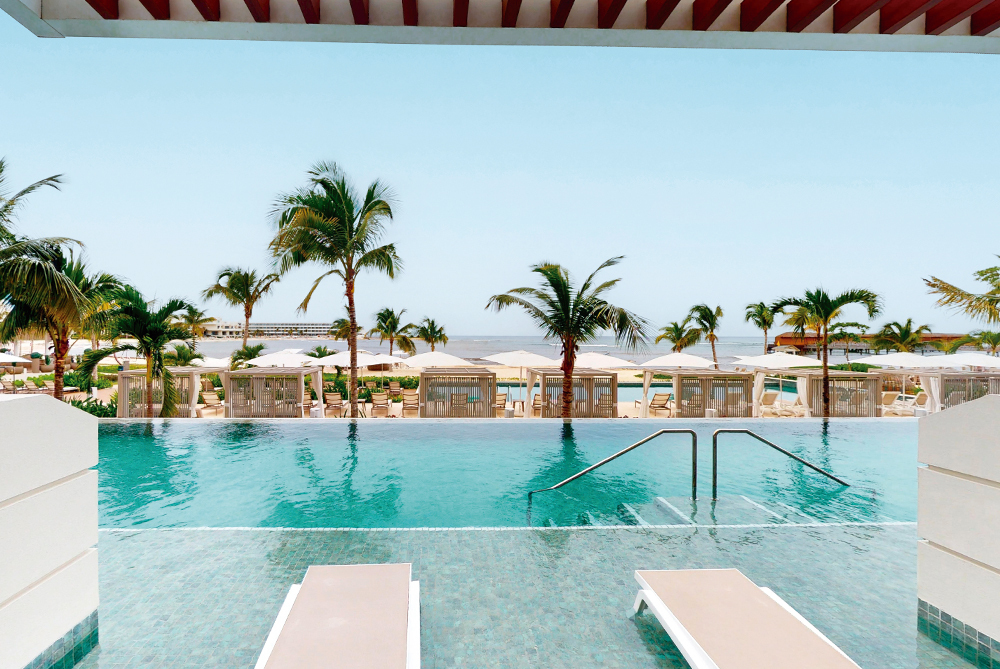 Swim-Out Deluxe Junior Suite pool access — Princess Senses The Mangrove