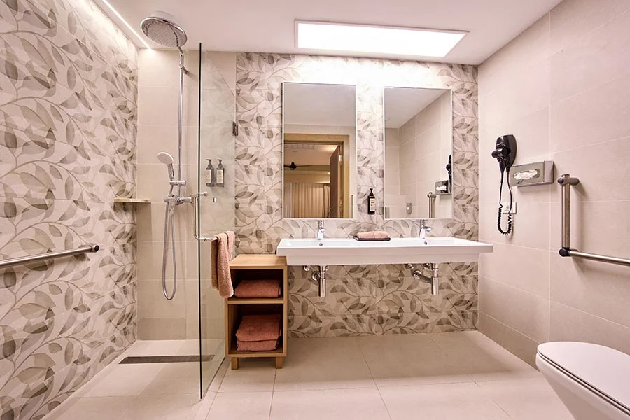 Hotel Riu Negril Accessible Room Bathroom