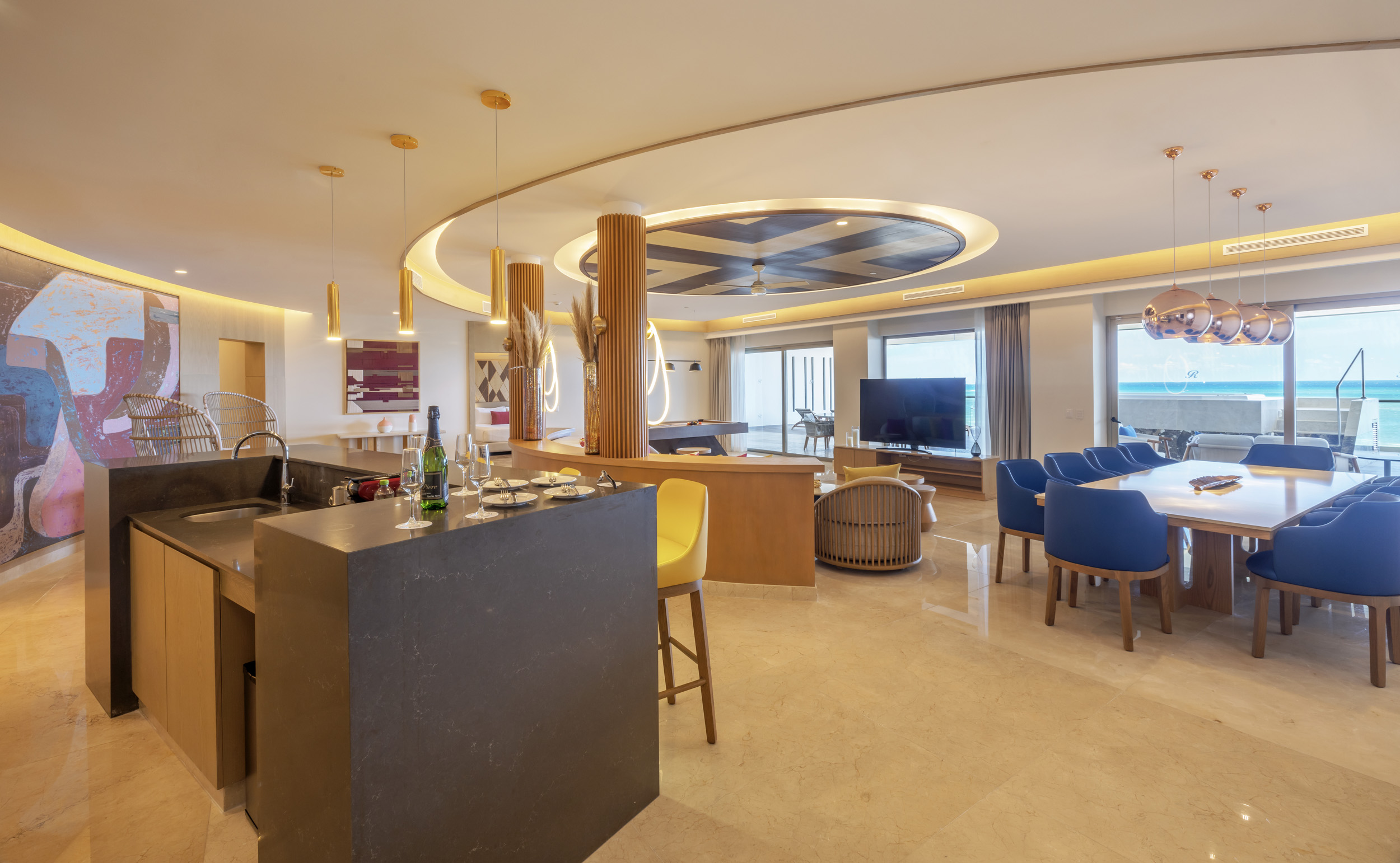 Chairman Suite dining area