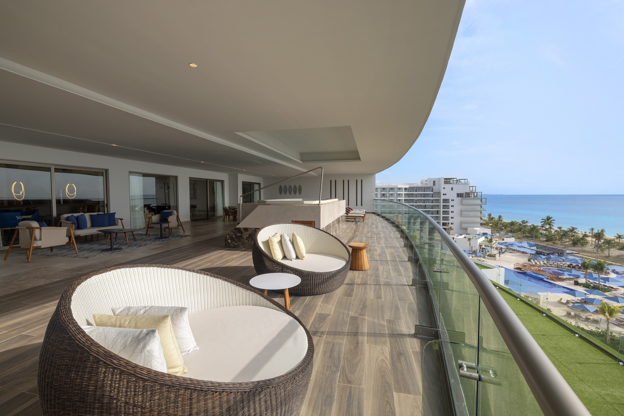 Diamond Club Chairman Two-Bedroom Suite Ocean Front