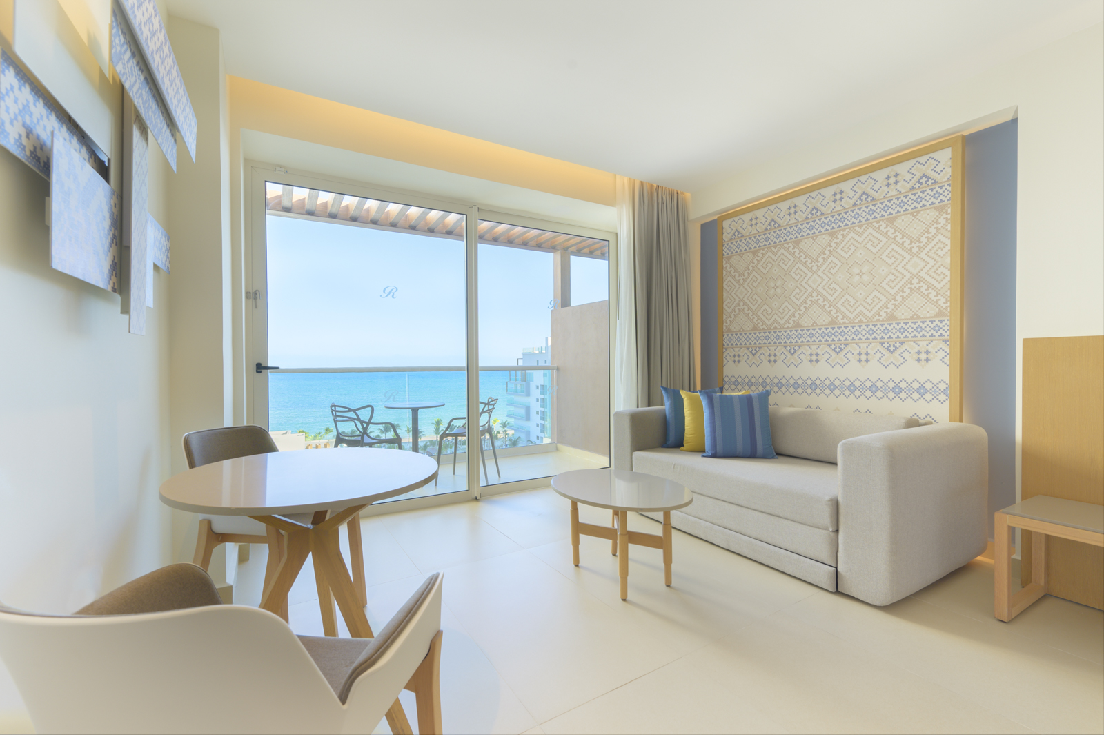 Luxury Junior Suite seating area