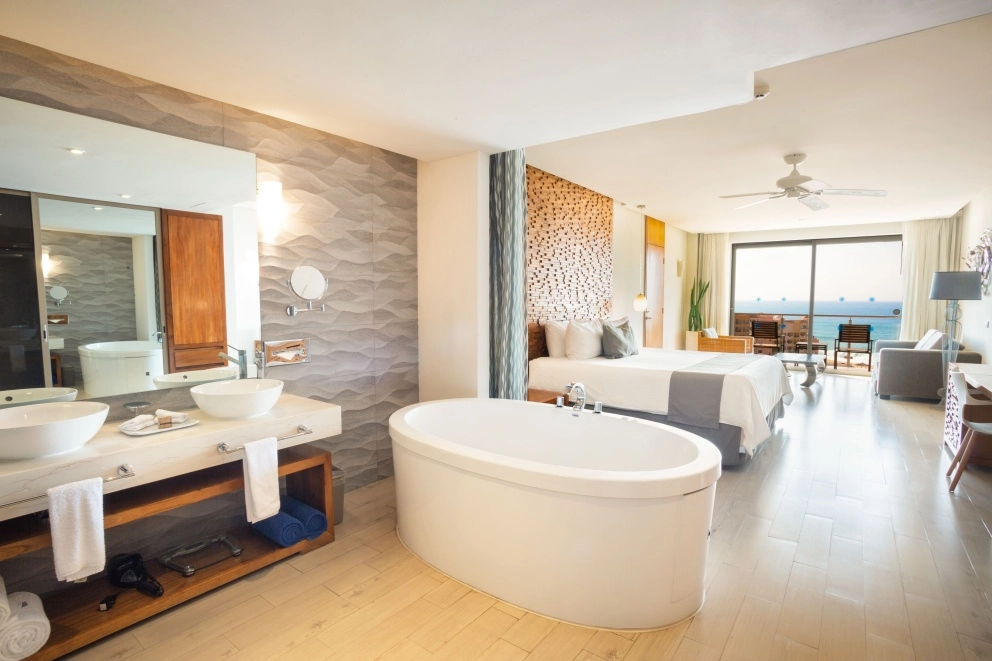 Finisterra Junior Suite bathroom at Sandos Finisterra