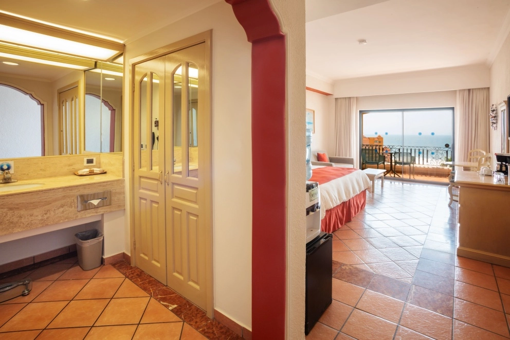 Junior Suite Ocean View bathroom at Sandos Finisterra