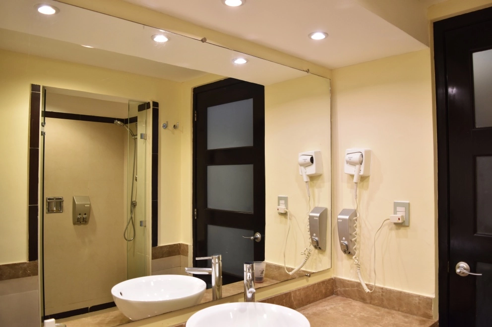 Hacienda Junior Suite Bathroom — Sandos Playacar