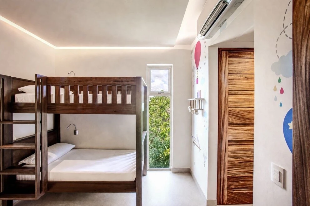 Platinum Master Suite Ocean Front Bunk Beds — Sandos Playacar