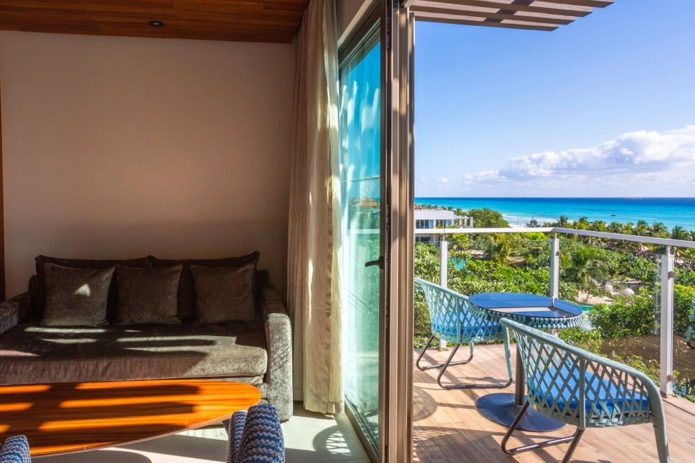 Platinum Master Suite Ocean Front Terrace — Sandos Playacar