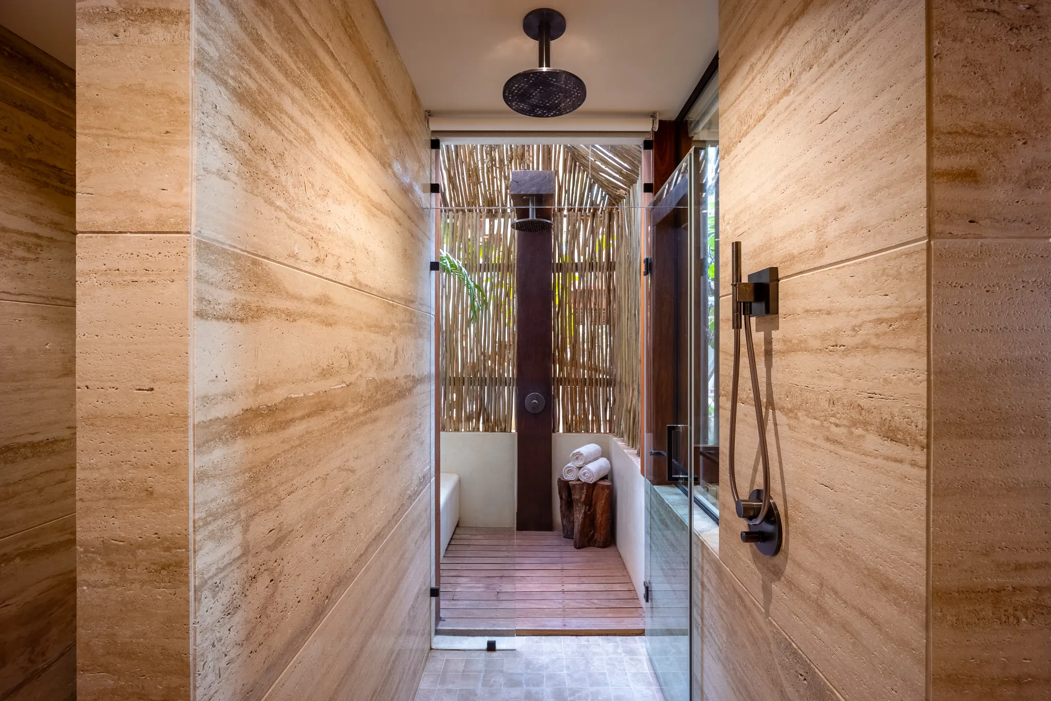 Villa Zamná Shower — Secrets Tulum