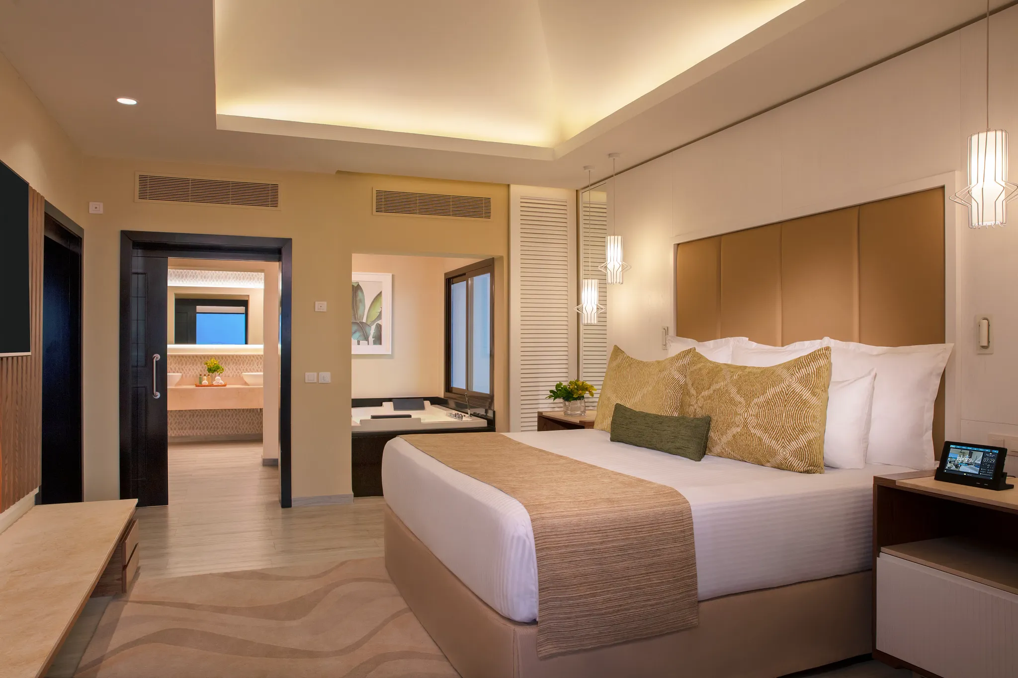 Preferred Club Master Suite Ocean Front — Secrets Wild Orchid Montego Bay