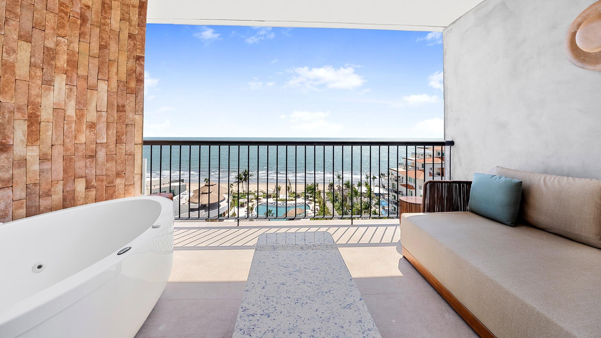 Estancia Suite 1-Bedroom Oceanfront Terrace — UNICO 20°105°