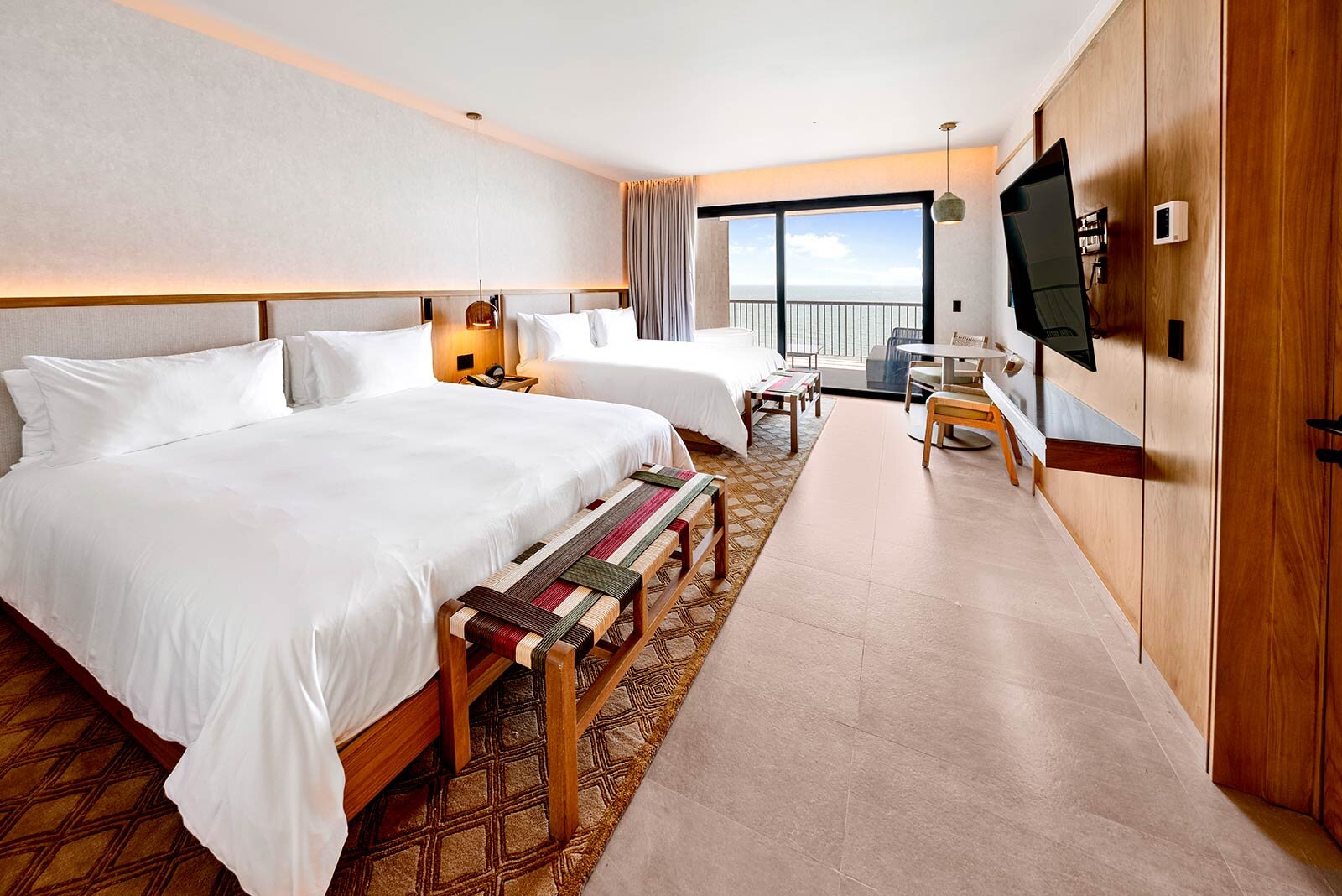 Estancia Suite 2-Bedroom Oceanfront Double Beds — UNICO 20°105°