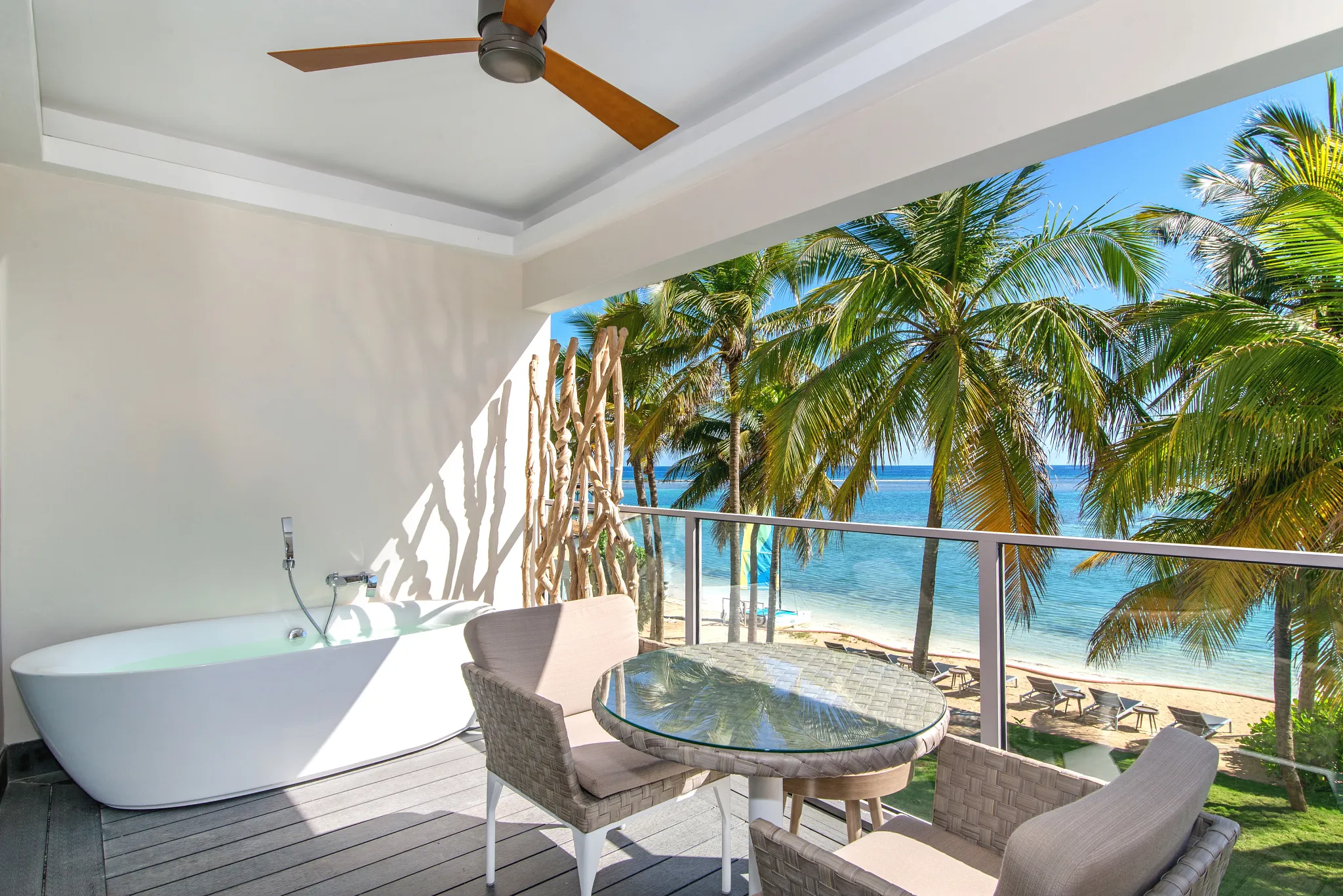 Junior Suite Ocean View with Soaking Tub Terrace