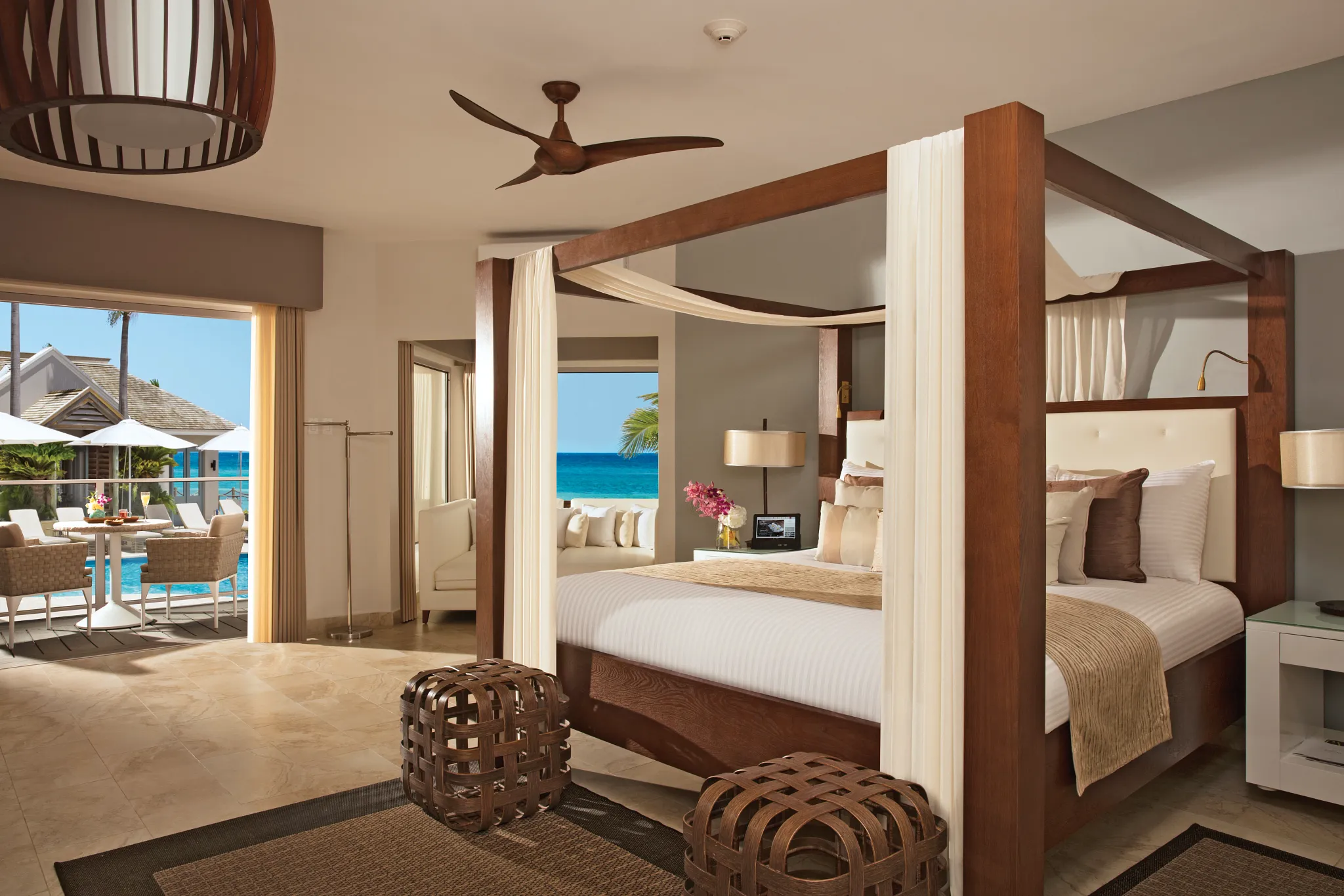 Junior Suite Ocean View with Soaking Tub