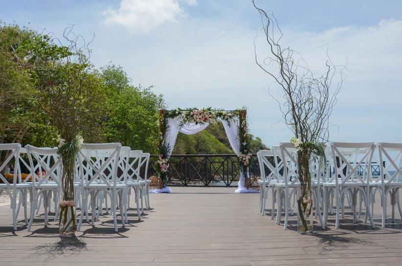Diamond Club Deck - Hideaway at Royalton Saint Lucia