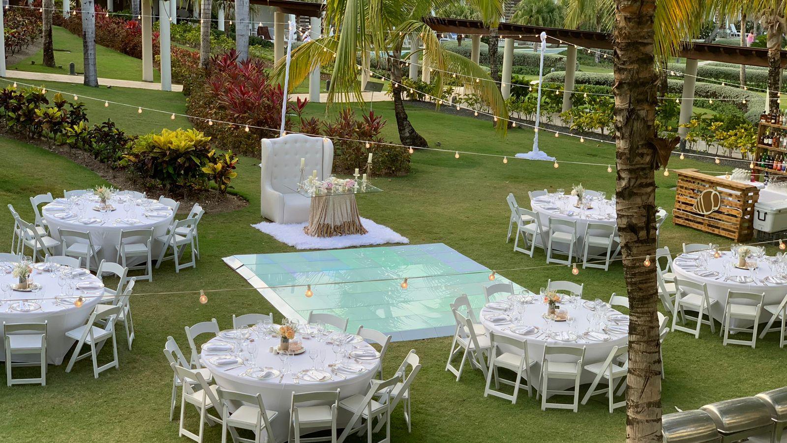 Flamboyan Garden Reception — Dreams Onyx