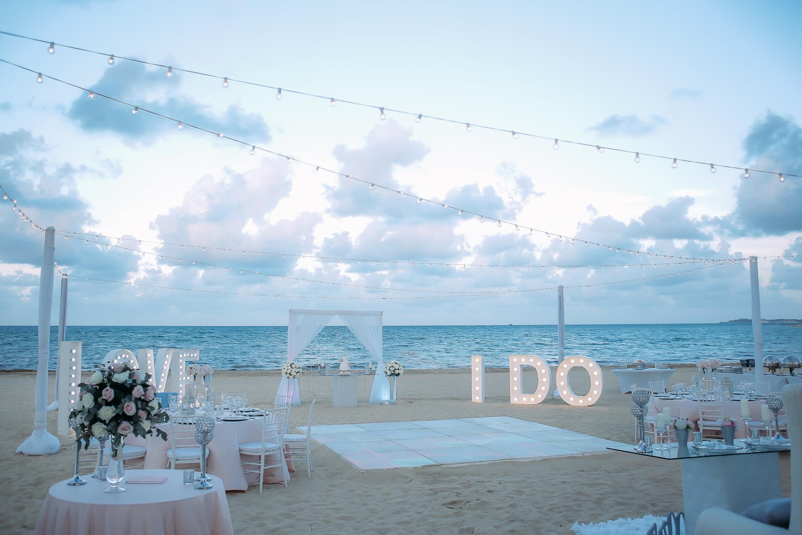 Preferred Beach Reception — Dreams Onyx