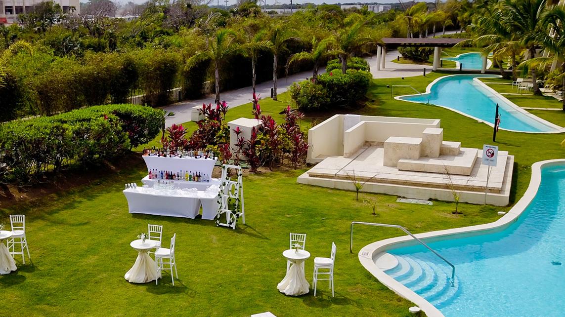 Stone Garden Cocktail — Dreams Onyx Destination Wedding