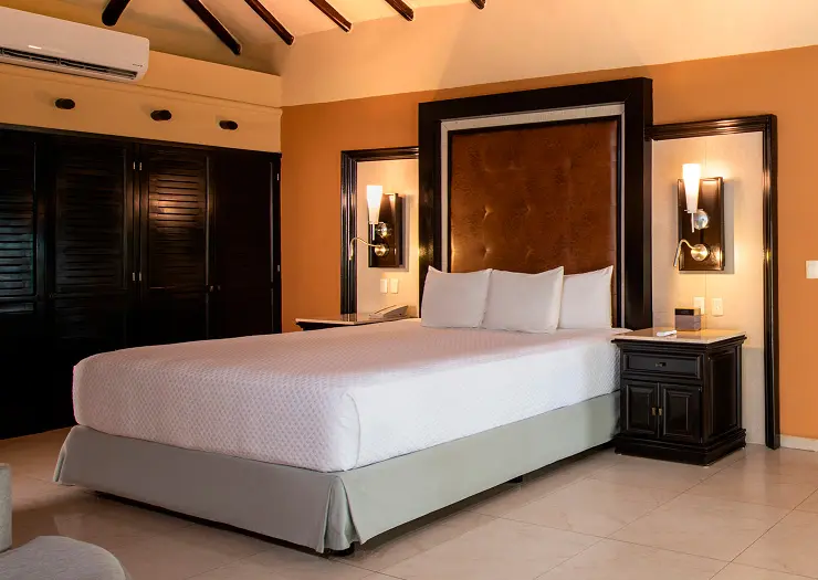Beachfront Casita Suite King Bed — El Dorado Casitas Royale