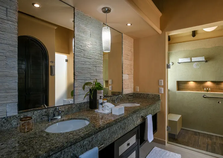 Private Pool Casita Suite Bathroom — El Dorado Casitas Royale