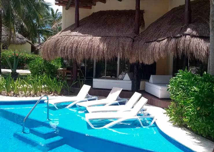 Swim-Up Casita Suite — El Dorado Casitas Royale