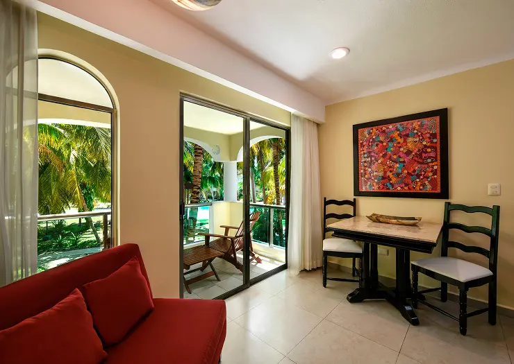 Luxury Jr Suite Seating Area — El Dorado Royale